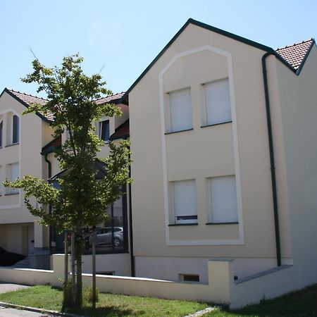 Lieblingsort Apartment Neusiedl am See Exterior foto